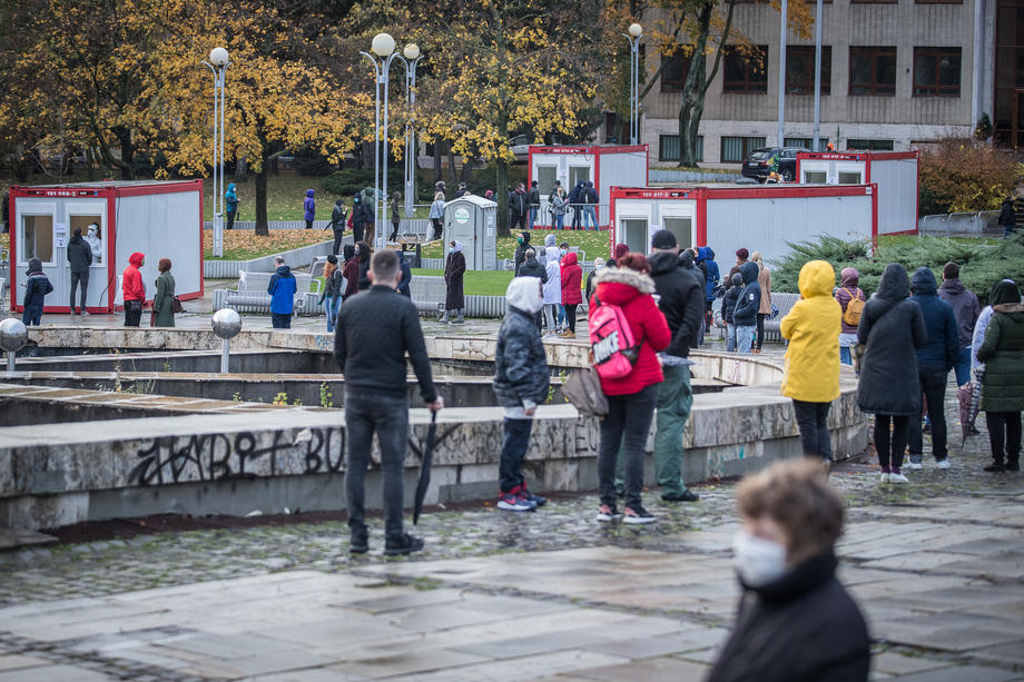 Slovačka vlada odobrila dvosedmičnu blokadu