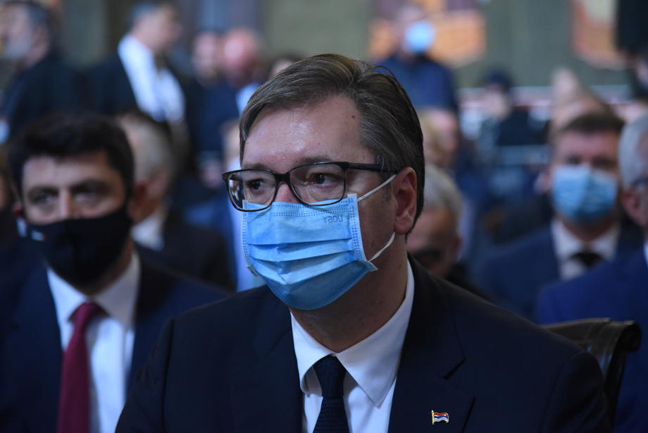 Vučić pozvao građane da se što prije imunizuju jer broj zaraženih raste