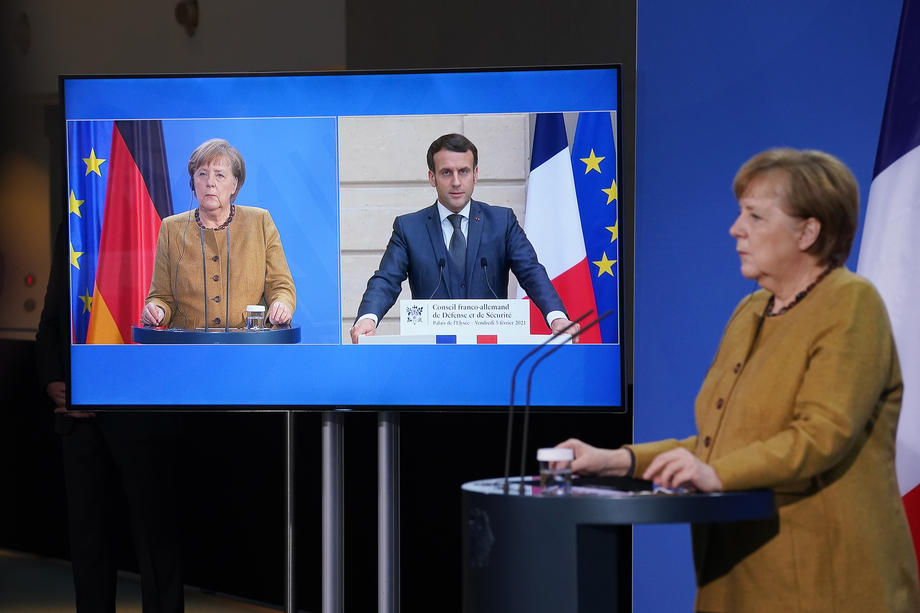 Merkel: Nastavak dijaloga s Rusijom je strateška nužnost