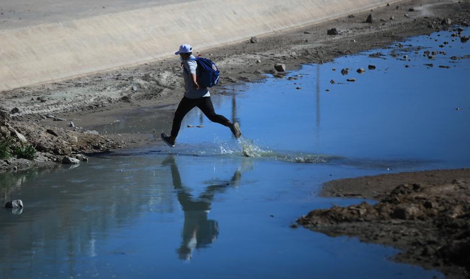 Na granici SAD-a i Meksika za godinu dana uhvaćeno 1,7 miliona migranata