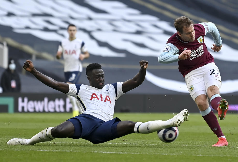 Fudbaleri Tottenhama ubjedljivi protiv Burnleya, Bale dvostruki strijelac