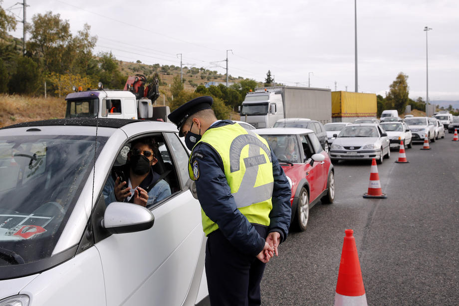 Grčka: Obavezno vakcinisanje zdravstvenih radnika, osoblja u domovima, u lokale samo vakcinisani