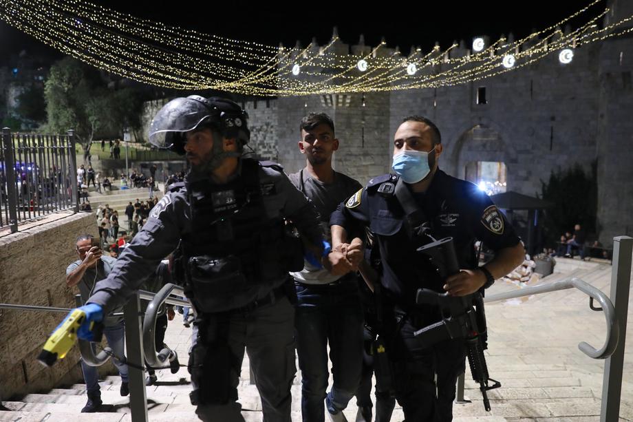 Povrijeđeno više od 200 Palestinaca i 17 izraelskih policajaca