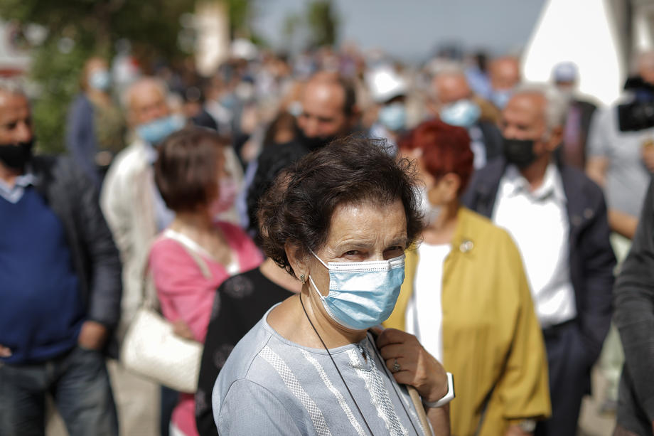 Zbog rasta broja novozaraženih koronavirusom na Kosovu policijski sat