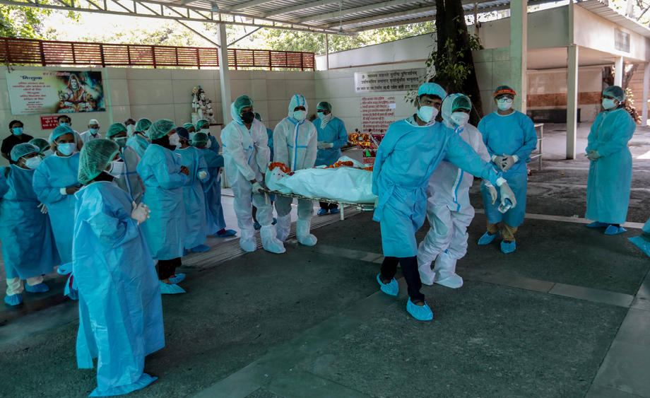 Od koronavirusa u Indiji preminulo još 3.890 osoba