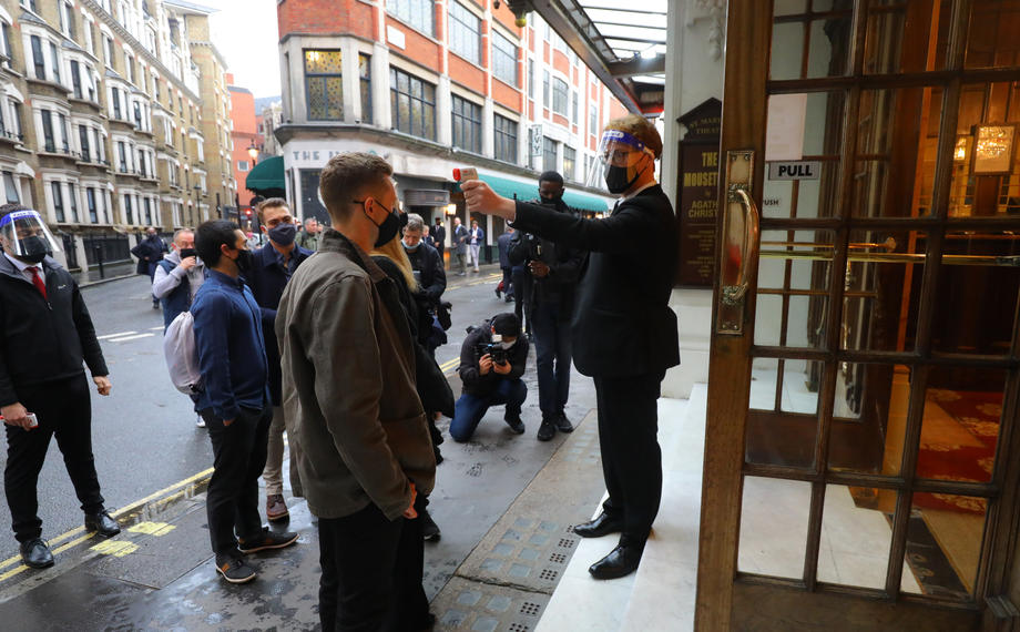 Britanija: Odluka o ukidanju mjera biće donesena na osnovu podataka