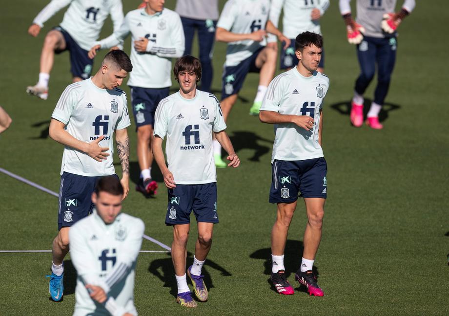 Mladi fudbaleri Španije i Holandije u polufinalu EP-a