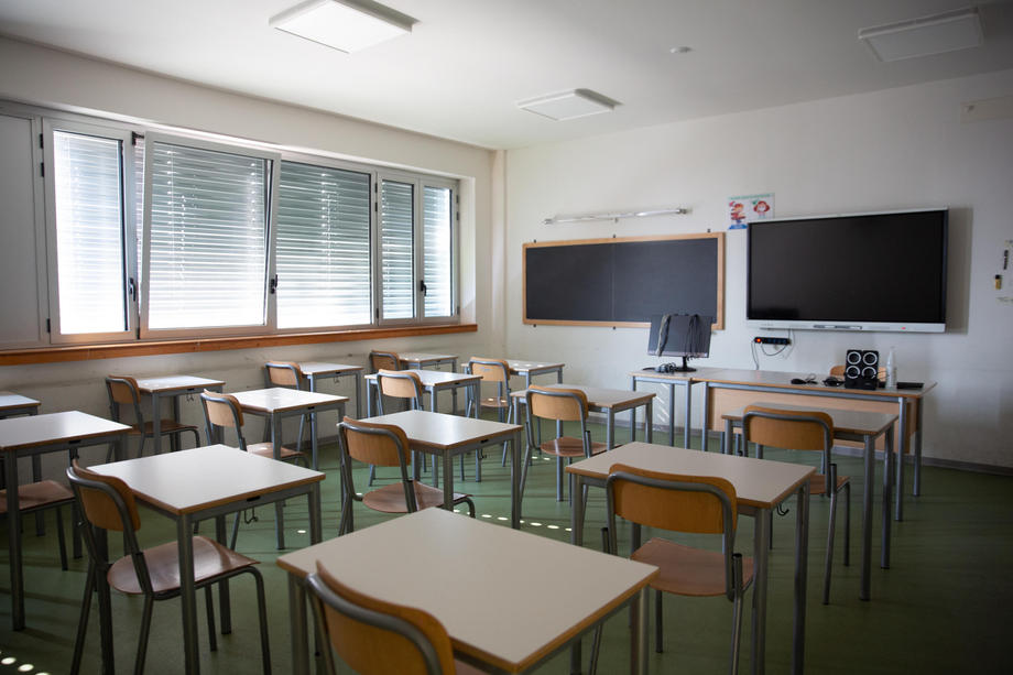 Srbija: Od 1. septembra nastava u učionicama