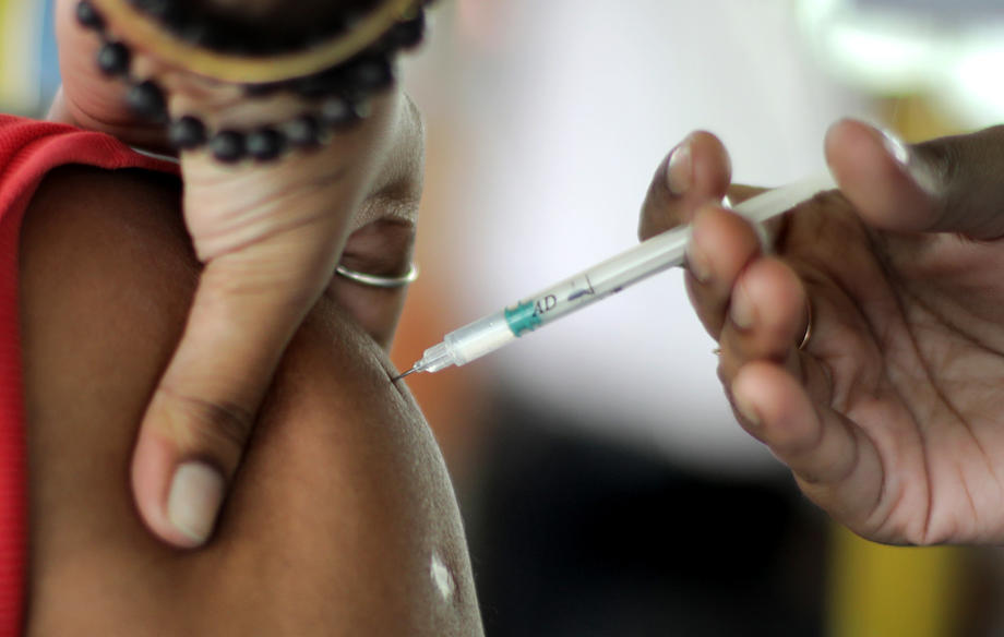 U Indiji i dalje pada broj novooboljelih