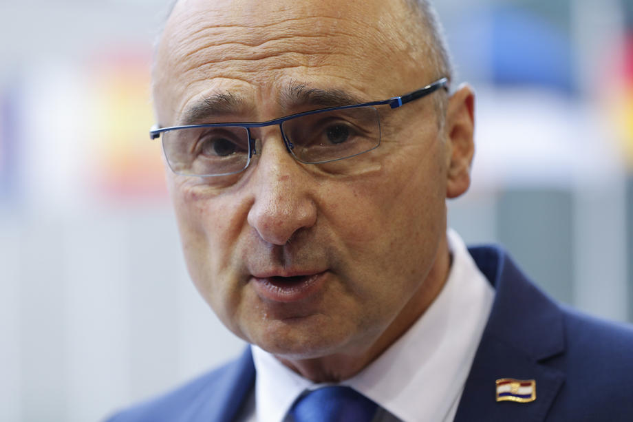 Grlić Radman: Visoki predstavnik u BiH je ostatak prošlosti
