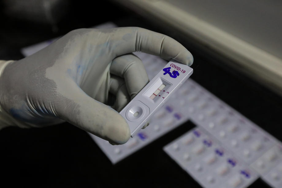 U Crnoj Gori tri osobe preminule, 132 nova slučaja infekcije