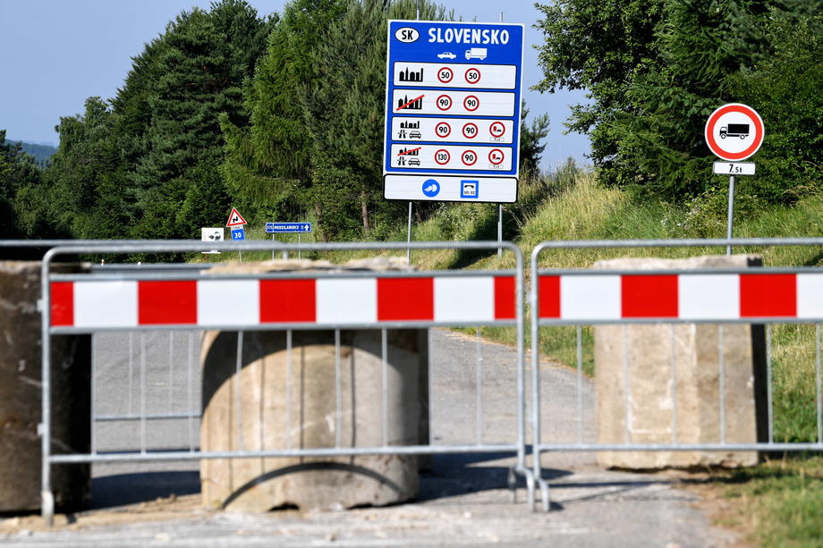 Poljska razmjestila stotine vojnika na granicu sa Bjelorusijom zbog priliva migranata