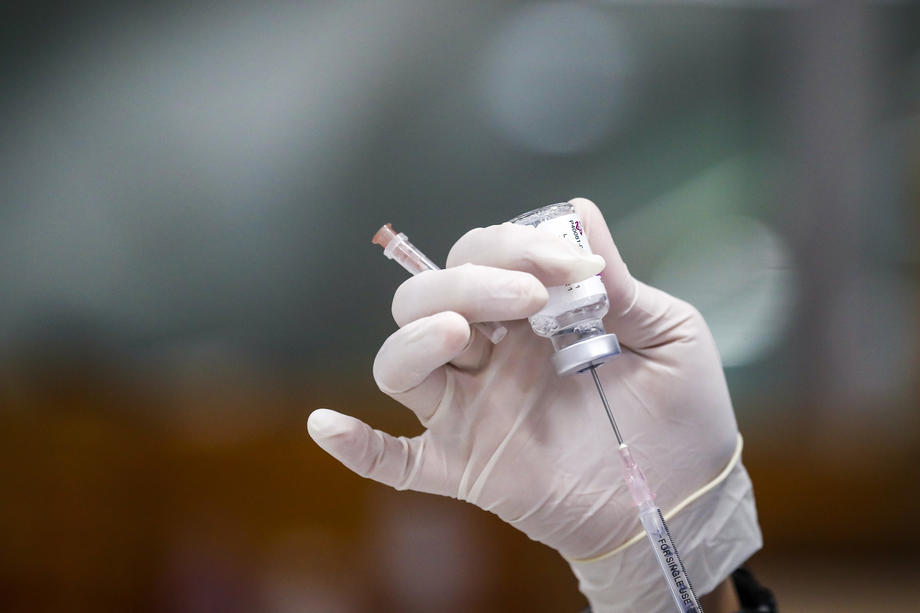 Naredne sedmice stiže skoro 333.000 doza vakcina