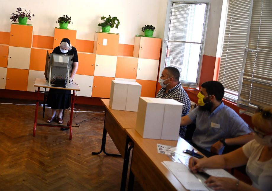 U Bugarskoj se održavaju prijevremeni parlamentarni izbori