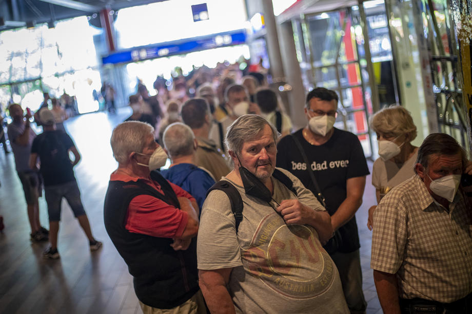 Češka uvodi nove sanitarne mjere zbog ubrzanog širenja virusa