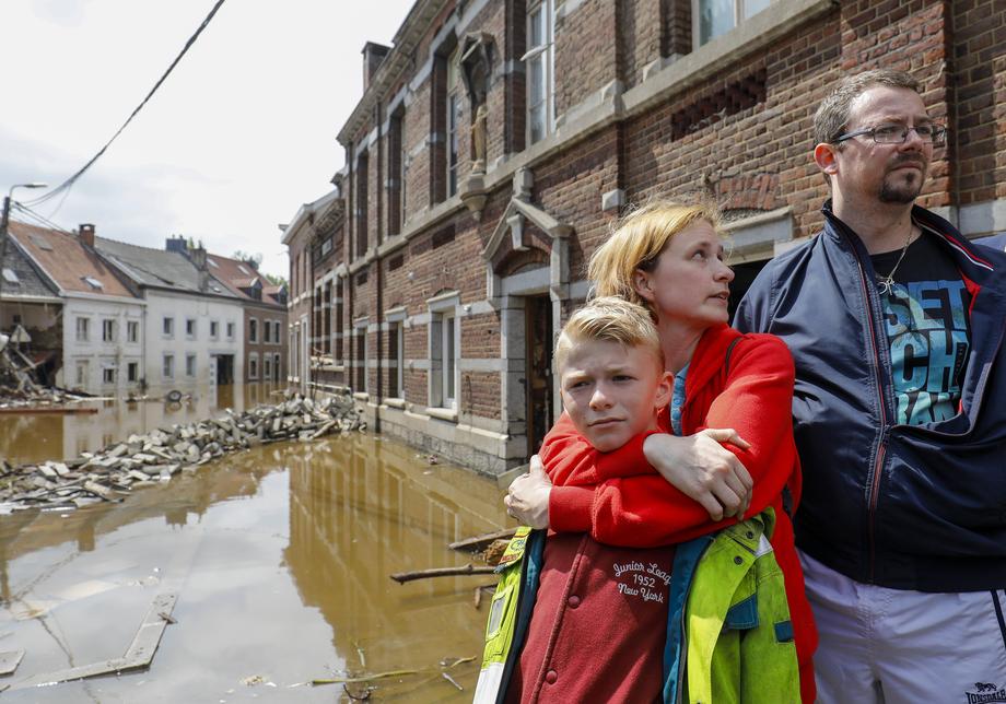 Poginule najmanje 24 osobe u poplavama u Belgiji