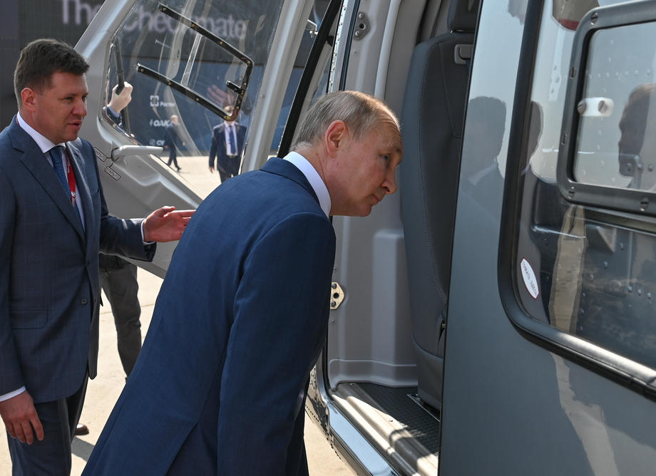 Rusija predstavila prototip nevidljivog lovca, Putin hvali rusku avijaciju