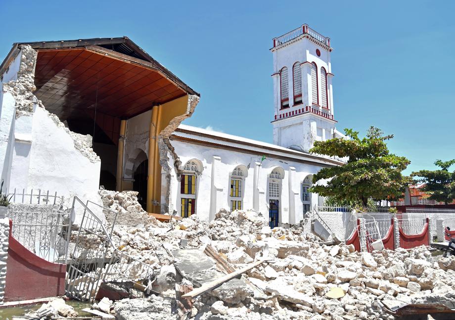 Haiti: Više od 720 osoba je poginulo u zemljotresu