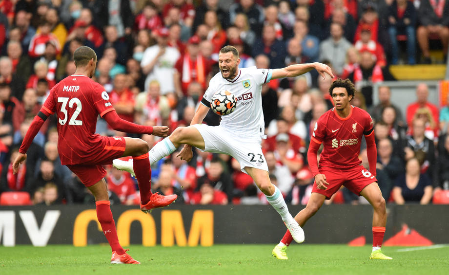 Jota i Mane za pobjedu Liverpoola protiv Burnleya na punom Enfieldu