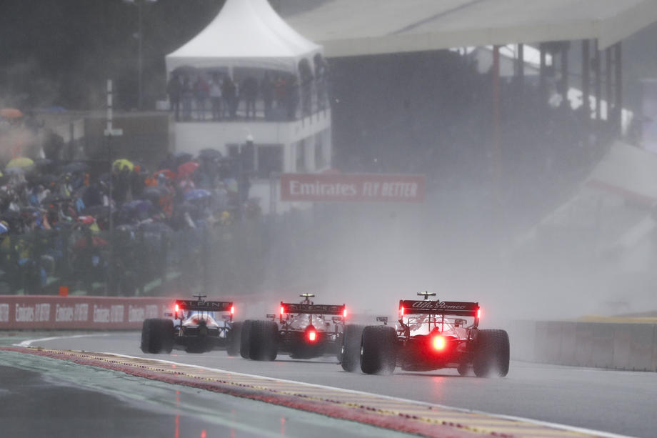 F1: Zbog kiše odložen početak trke za Veliku nagradu Belgije