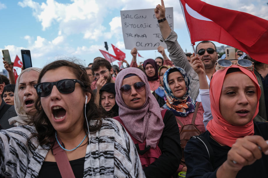 Hiljade demonstrirale u Istanbulu protiv ograničenja