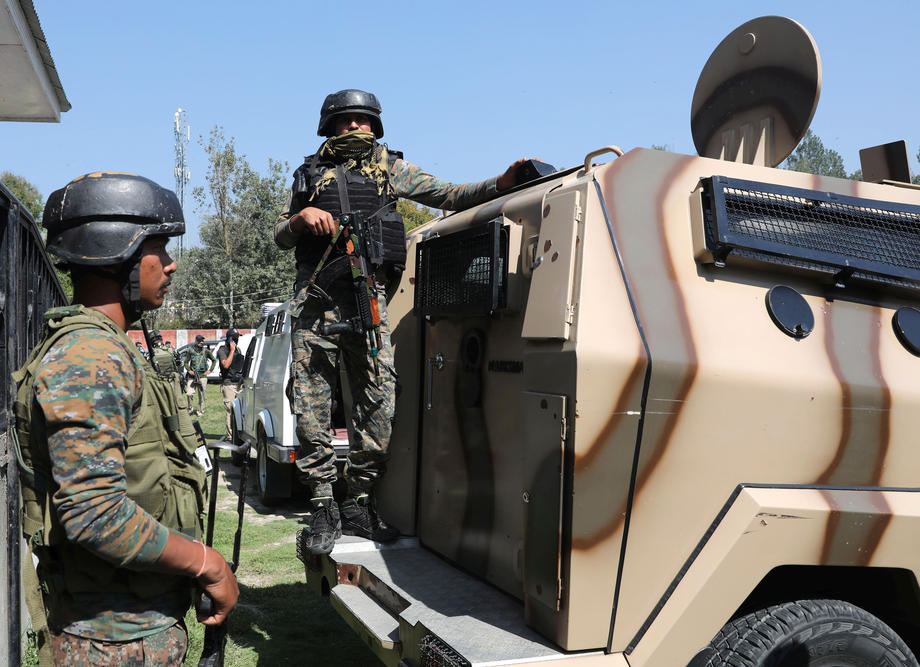 Napadači ubili dvoje nastavnika u Kašmiru