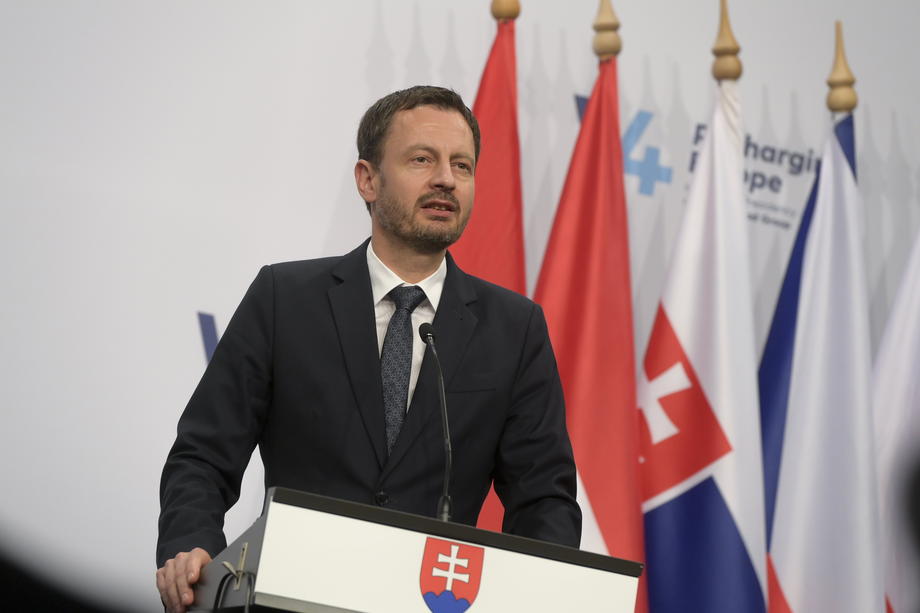 Slovački premijer najavio strože restrikcije za nevakcinisane