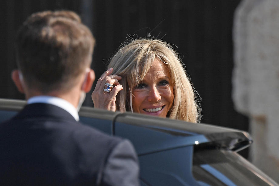 Brigitte Macron tužila dvije žene koje su širile informacije da je rođena kao muško