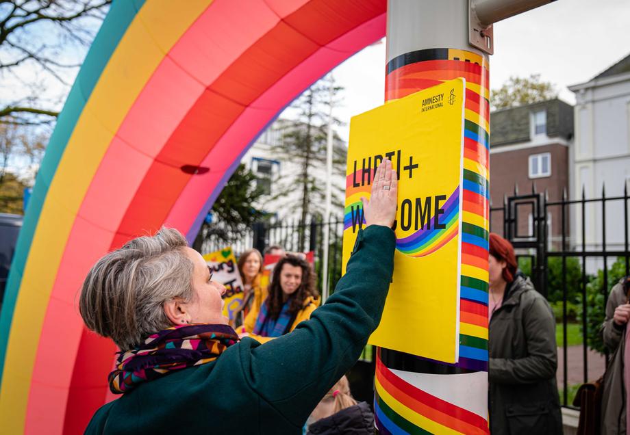 Novim zakonom u Francuskoj kažnjivo 'preobraćanje' gejeva u strejt