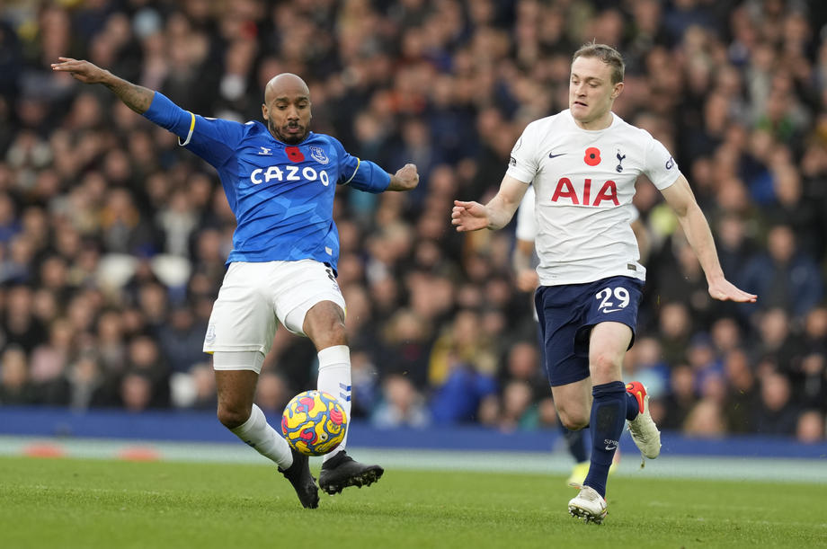 Igrači Evertona Doucoure i Delph najmanje četiri nedjelje van terena