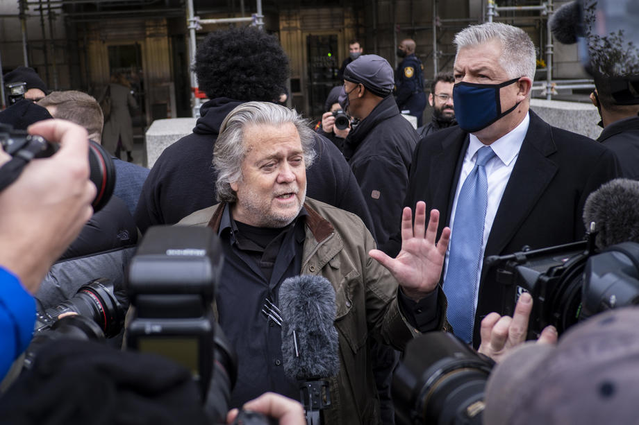 Bannon se predao FBI-ju kako bi se suočio s optužbama za nepoštovanje Kongresa