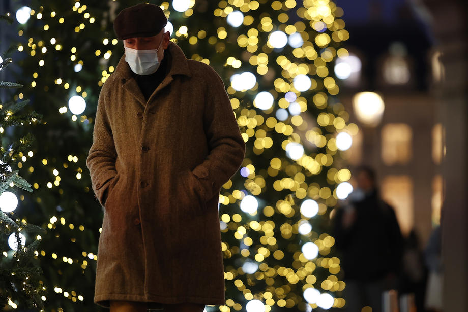 Zvaničnik WHO-a poziva ljude da budu 'pametni, sigurni i ljubazni' u prazničnoj sezoni