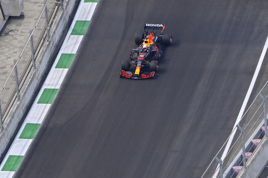 Verstappen najbrži na trećem treningu u Džedi