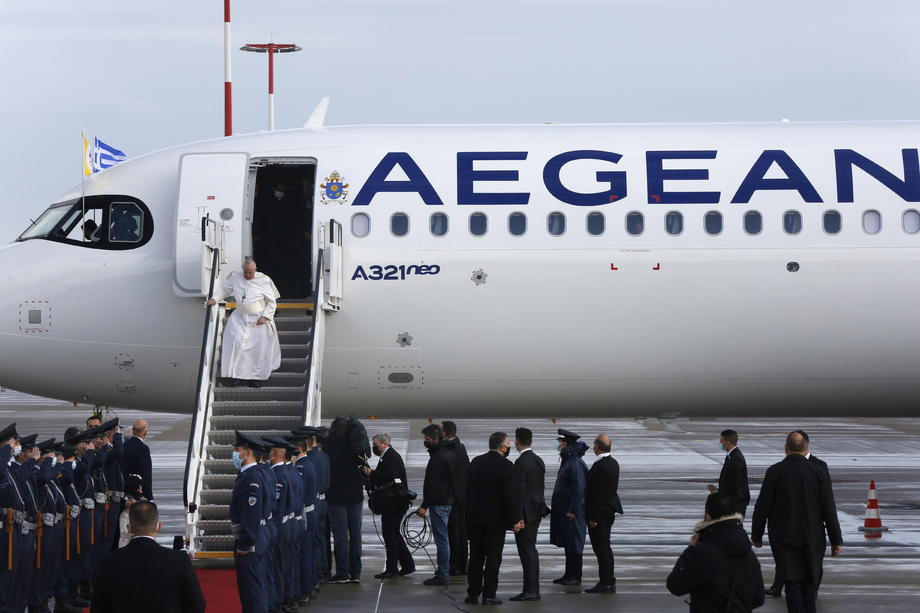 Papa Franjo doputovao u višednevnu posjetu Grčkoj