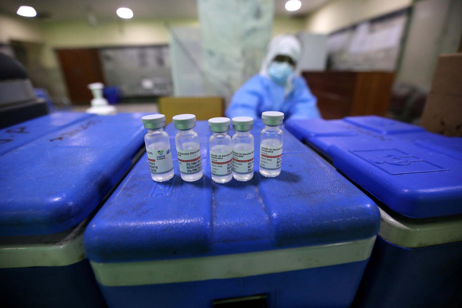 SAD će donirati milion doza vakcine protiv COVID-19 Afganistanu