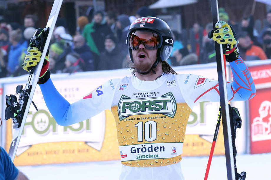 Bennett slavio u spustu u Val Gardeni