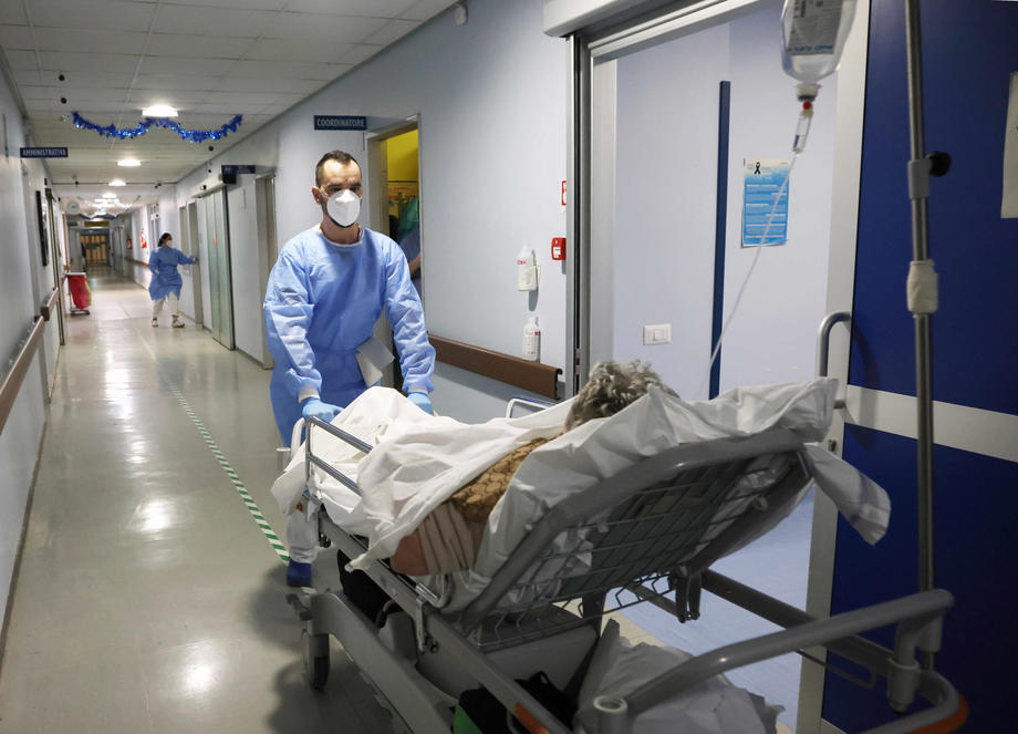 U Sloveniji više od 4.000 novozaraženih, omikron uskoro dominantan