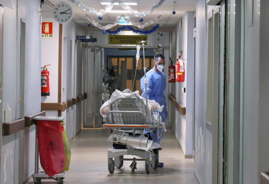 U Hrvatskoj 7956 novozaraženih, umrlo 38 osoba