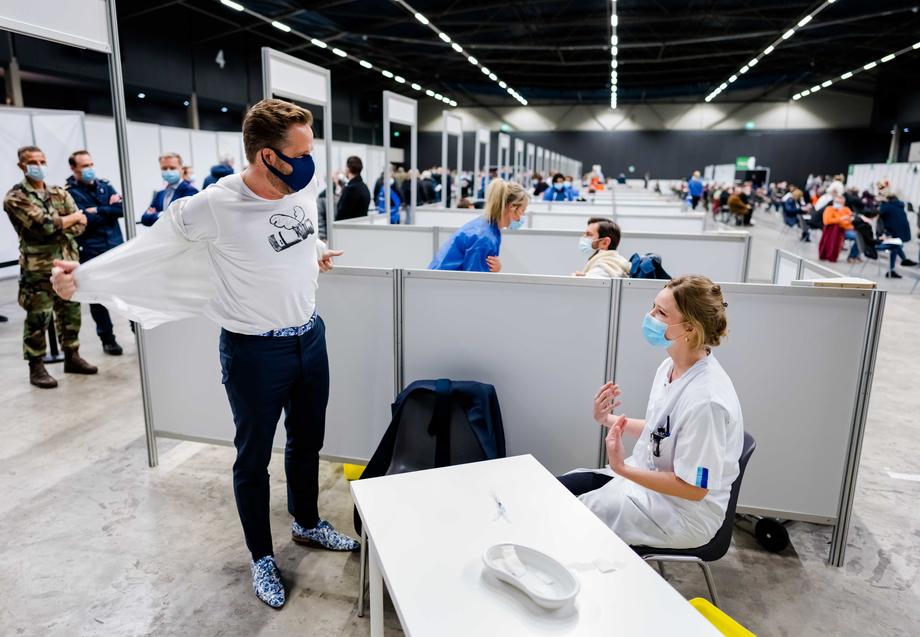 Booster doza efikasna protiv omikrona