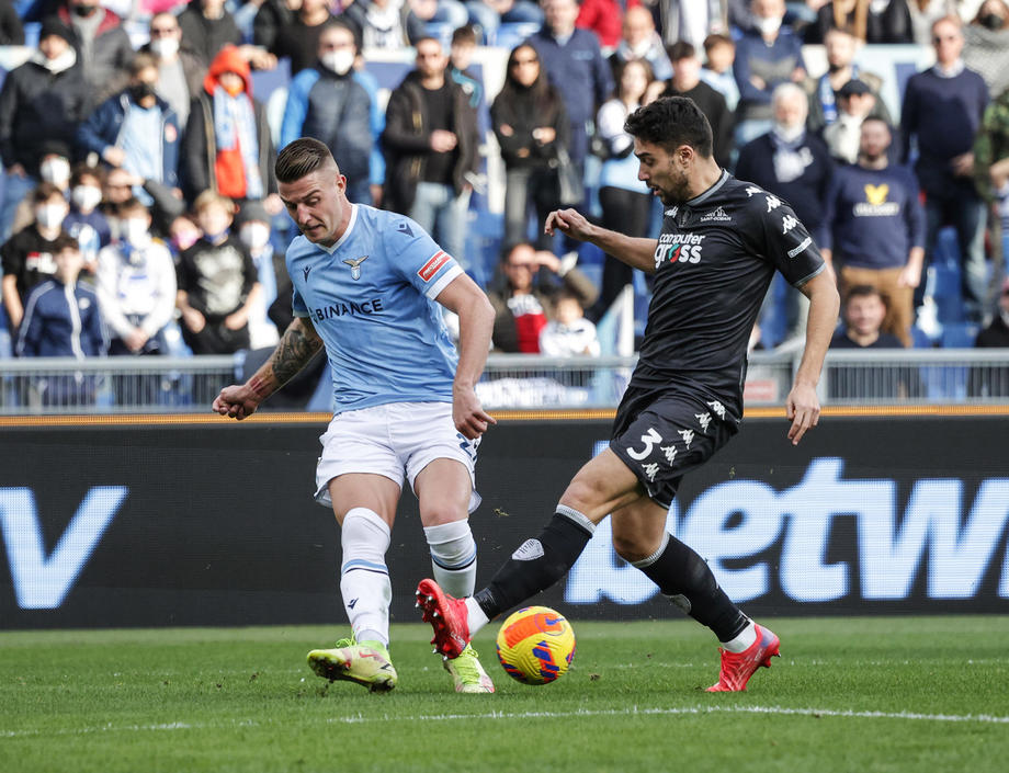 Dva gola i asistencija Milinković-Savića u remiju Lazija