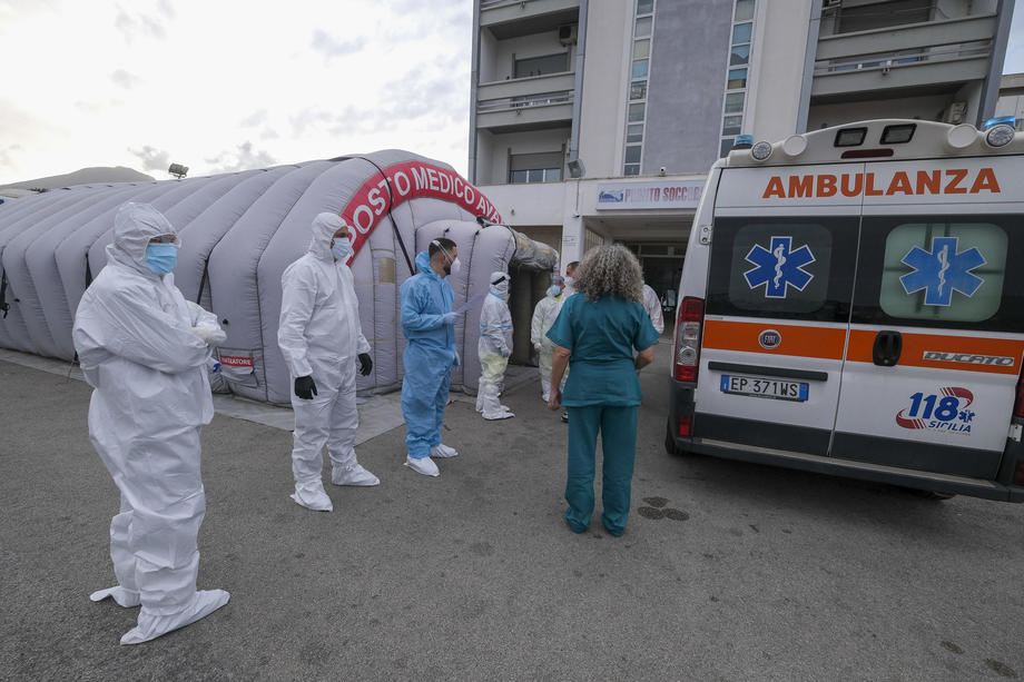 U Italiji skoro 200.000 novih slučajeva infekcije