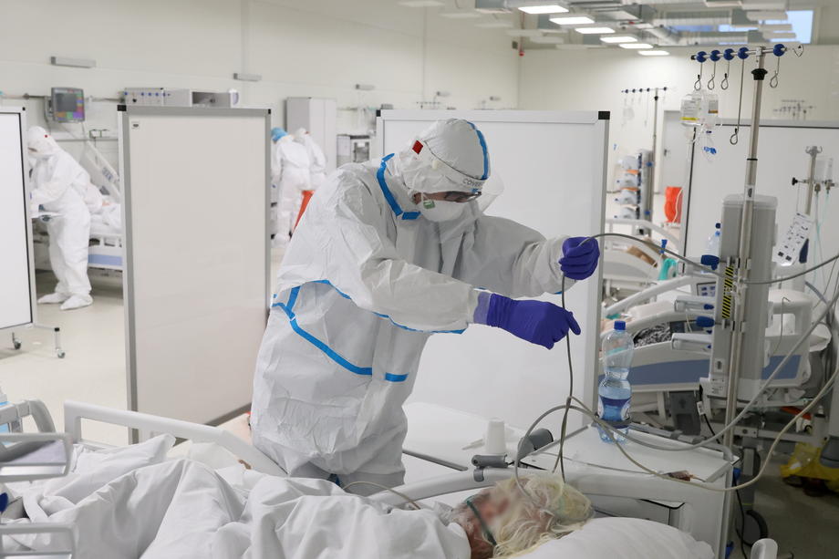 U Sloveniji šest osoba preminulo,  6.918 zaraženo