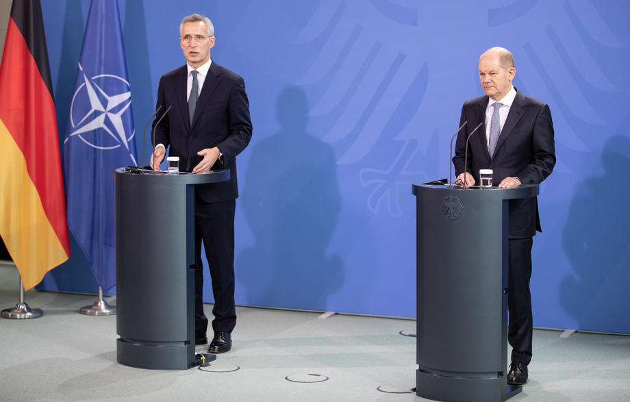 Scholz: Njemačka bi mogla zaustaviti Sjeverni tok 2 ako Rusija napadne Ukrajinu