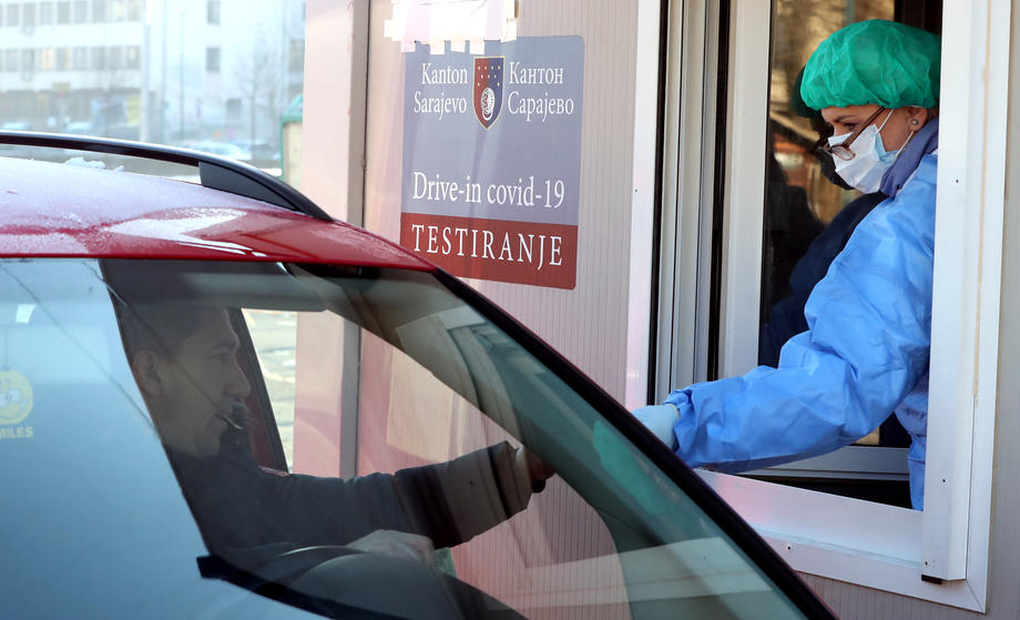 312 novih slučajeva zaraze koronavirusom, preminulo devet osoba