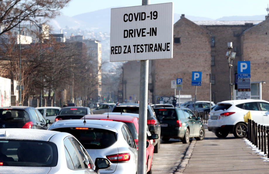 U Kantonu Sarajevo 1.009 novozaraženih koronavirusom, preminulo pet osoba 