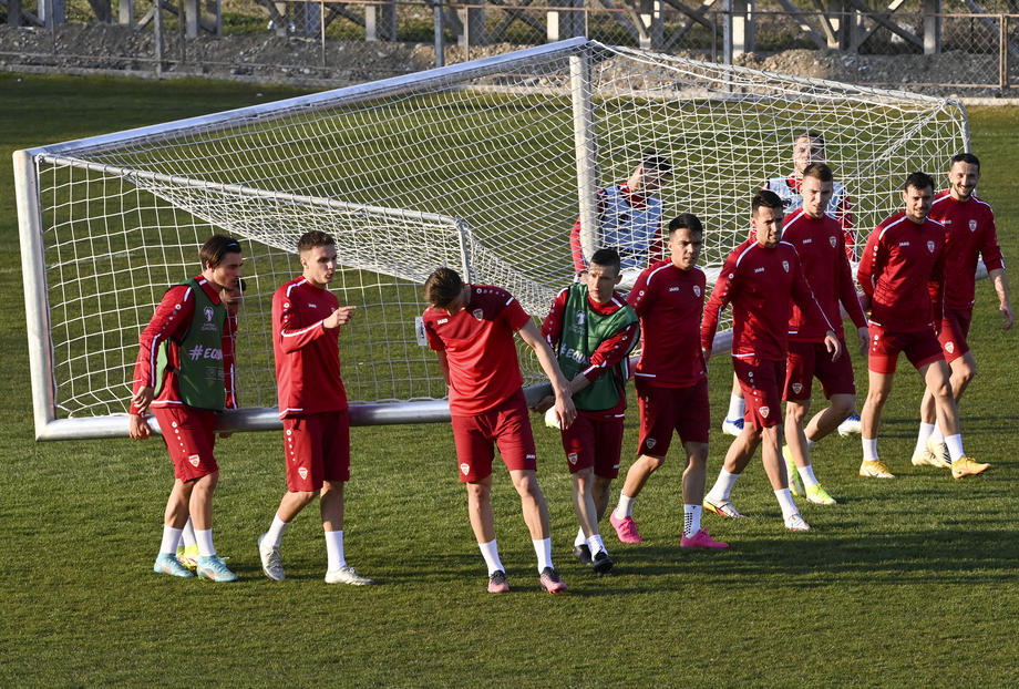 Makedonski premijer obećao 500.000 eura fudbalerima ukoliko se plasiraju na SP