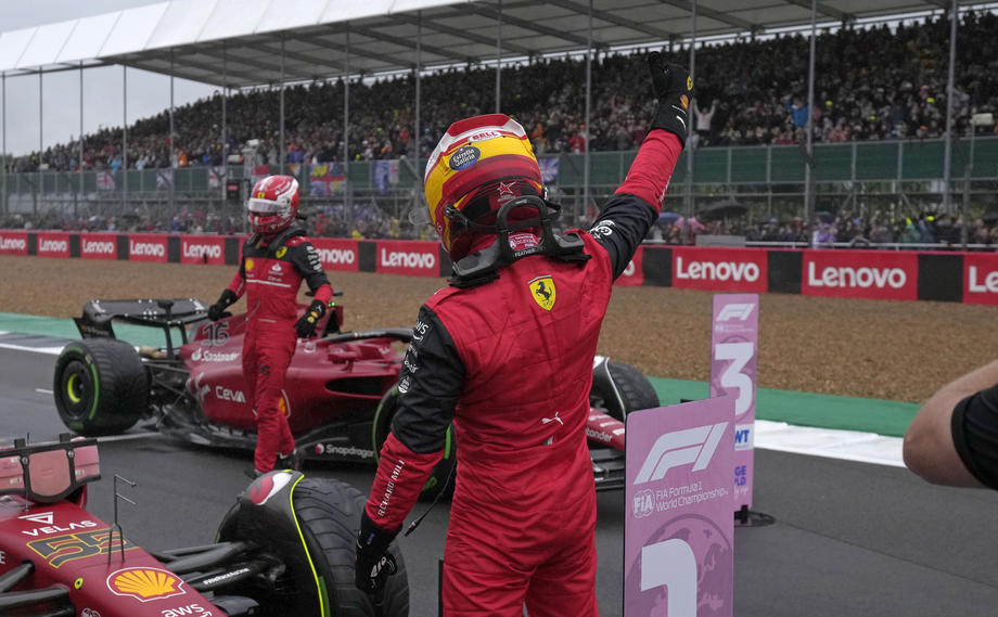 Sainz na Silverstoneu do prve pol pozicije u karijeri