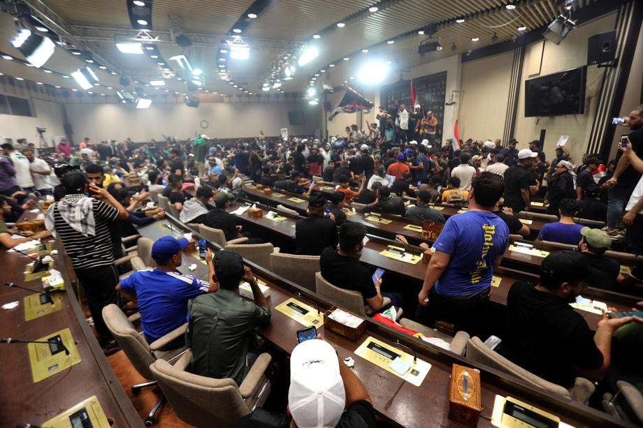 Demonstranti u zgradi iračkog parlamenta, više od 100 povrijeđenih