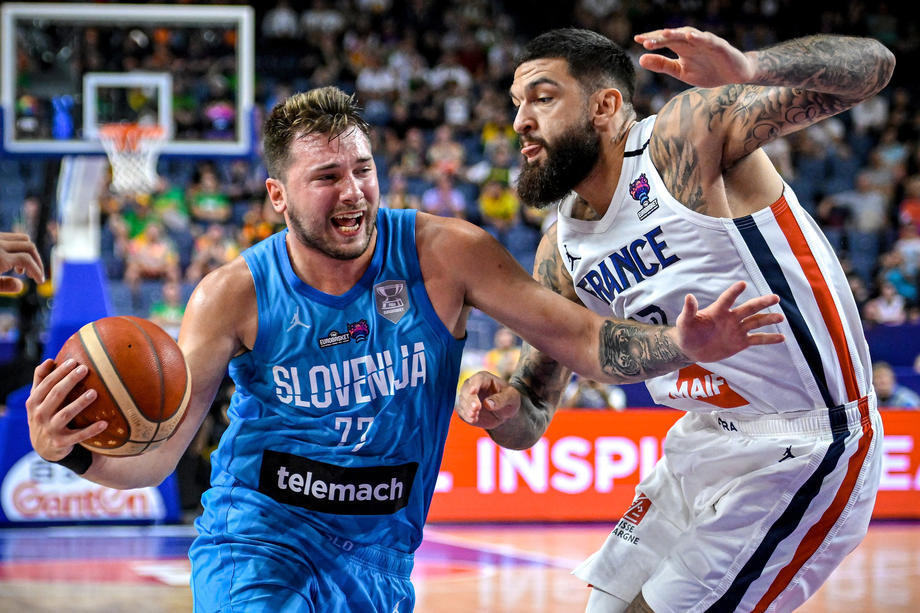 Slovenija uz 47 poena Dončića do prvog mjesta u grupi