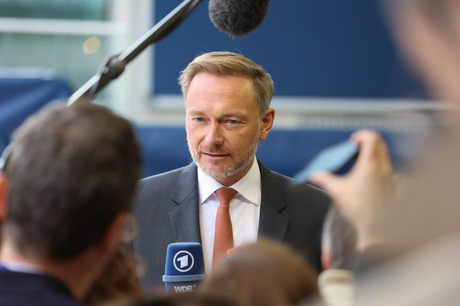 Lindner: G7 će nastaviti pomagati Ukrajini dok traje ruska agresija